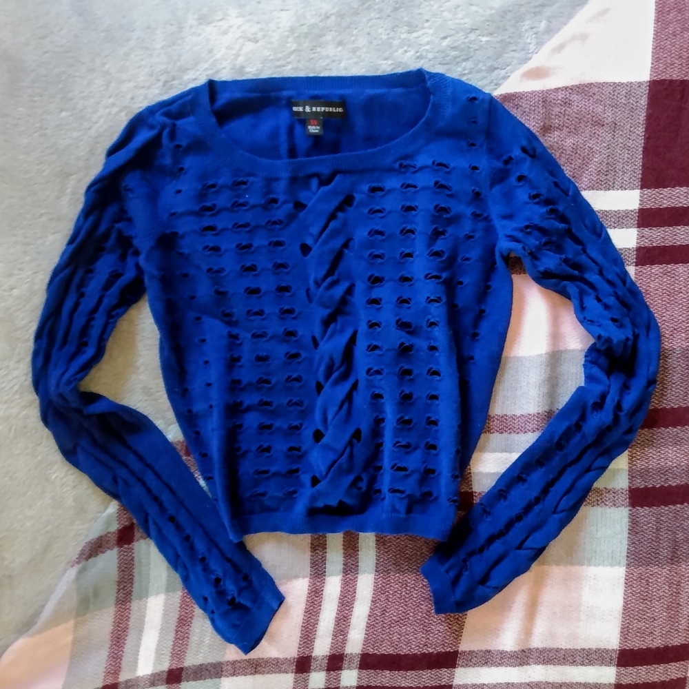 Rock & Republic Blue Open Knit Crop Sweater